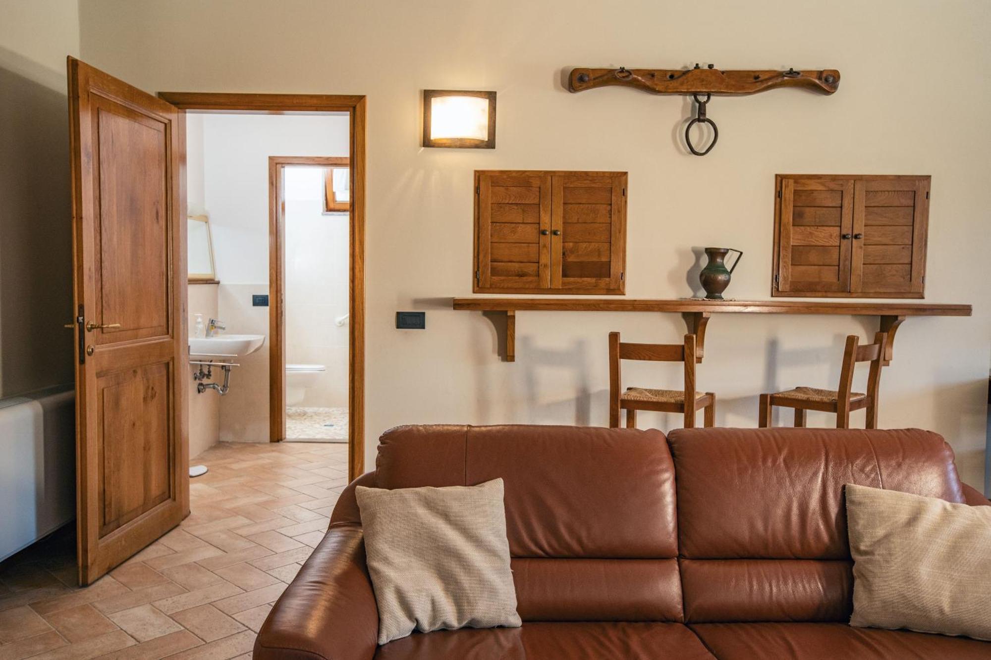 Cerqua Rosara Residence Valtopina Rum bild